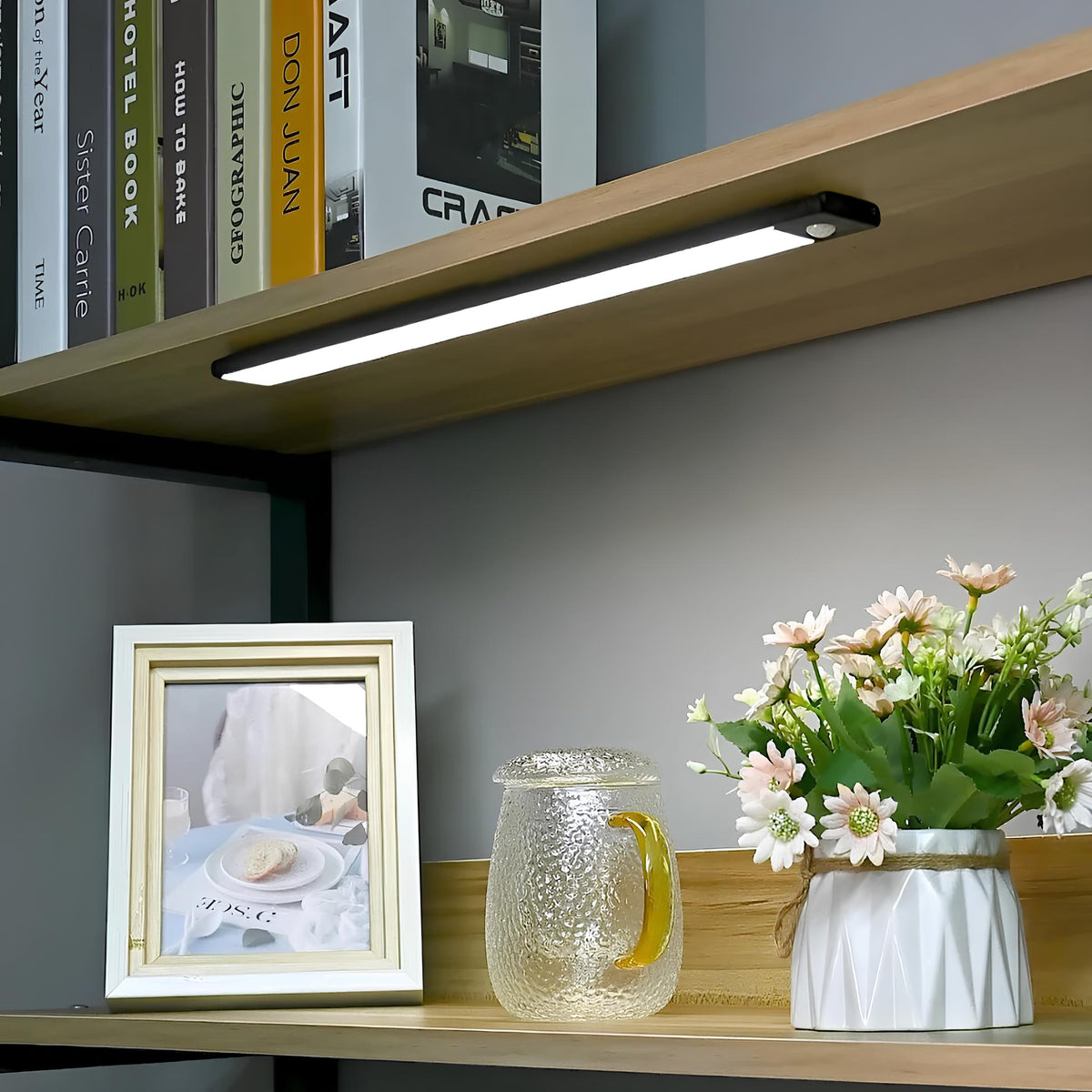 Magnetic Motion-Sensor Stick-On Light