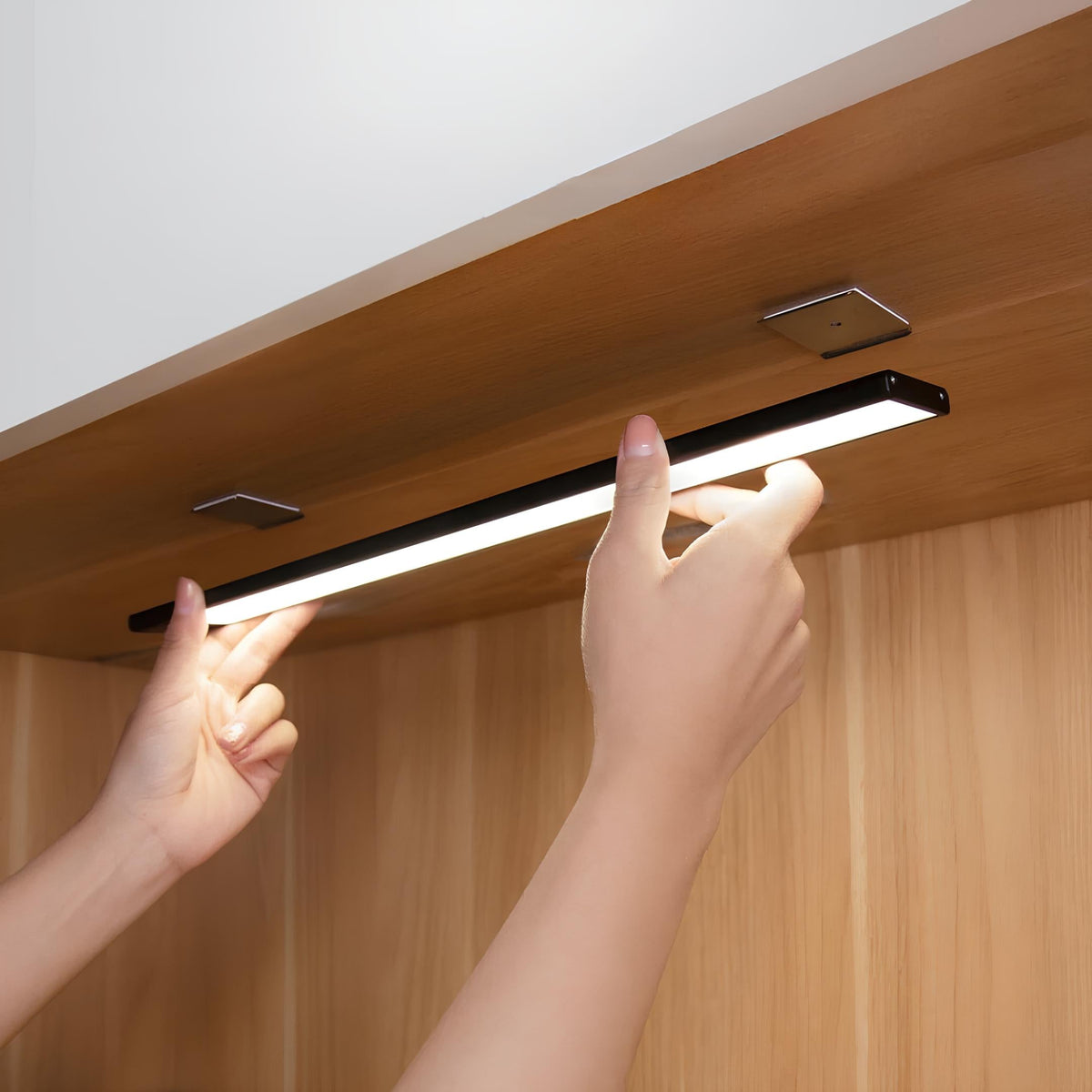 Magnetic Motion-Sensor Stick-On Light