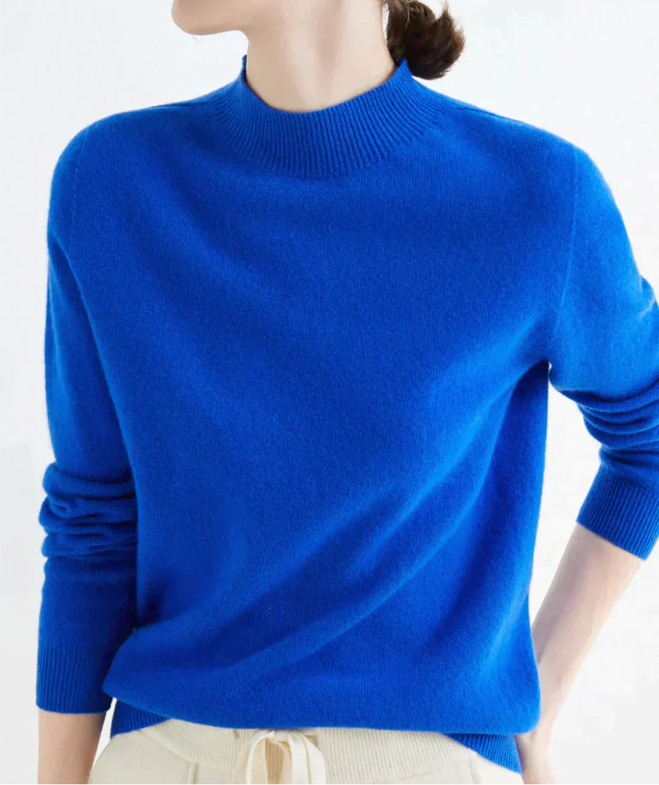 Everyday classic sweater in blue