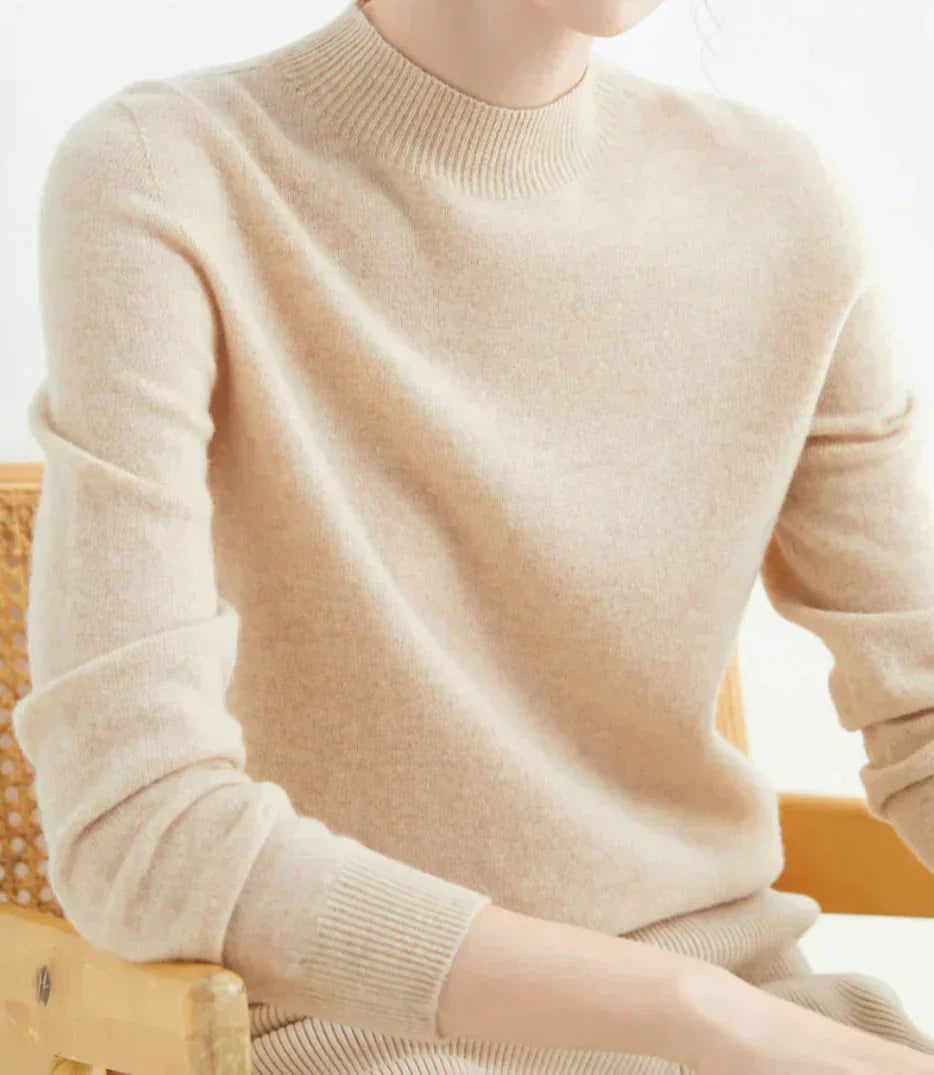 Everyday classic sweater in beige