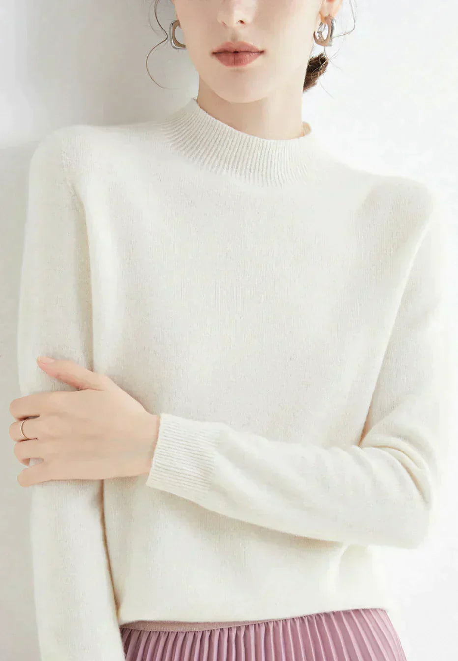Everyday classic sweater in white