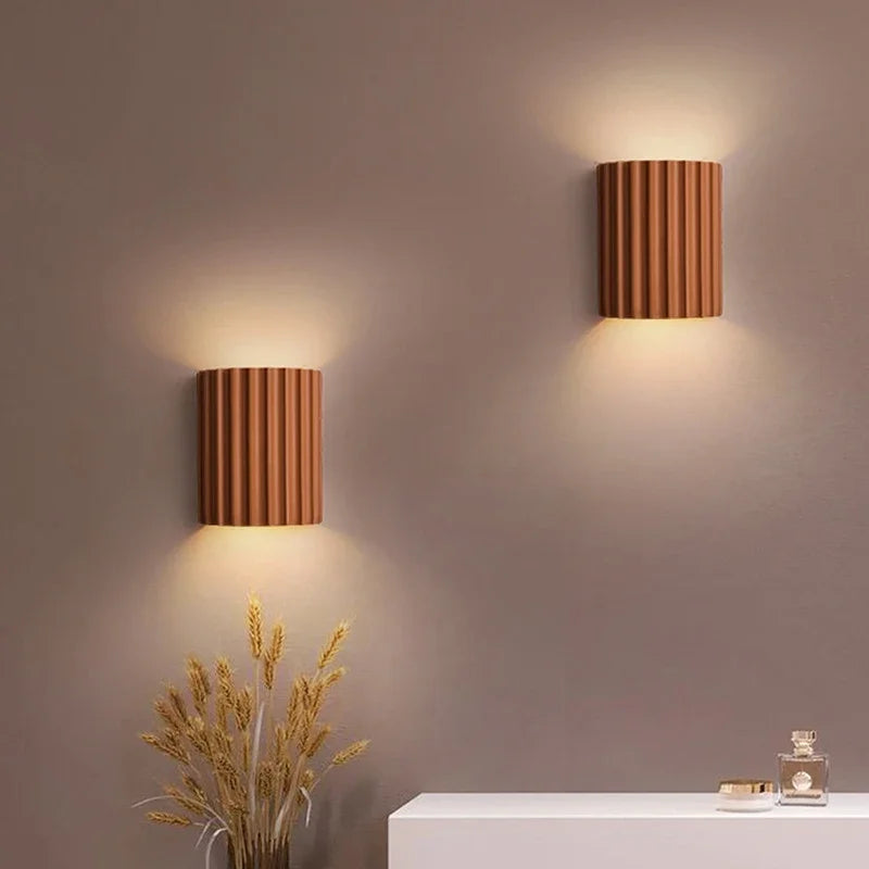 Ribbed Resin Nordic Wall Sconce for Modern Interiors
