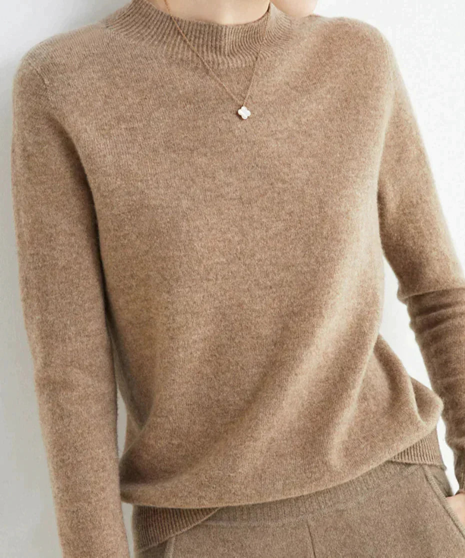 Everyday classic sweater in brown