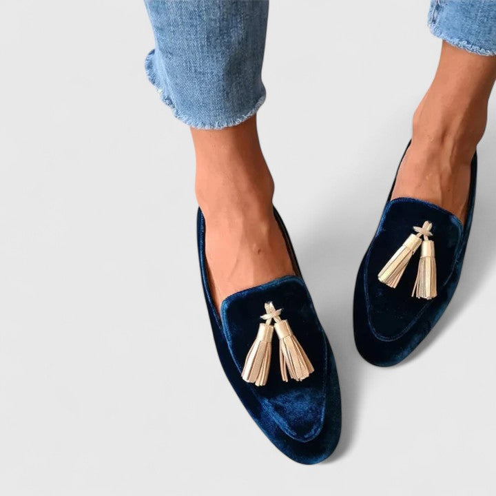 WOMEN'S TASSEL SLIP-ON LOAFERS