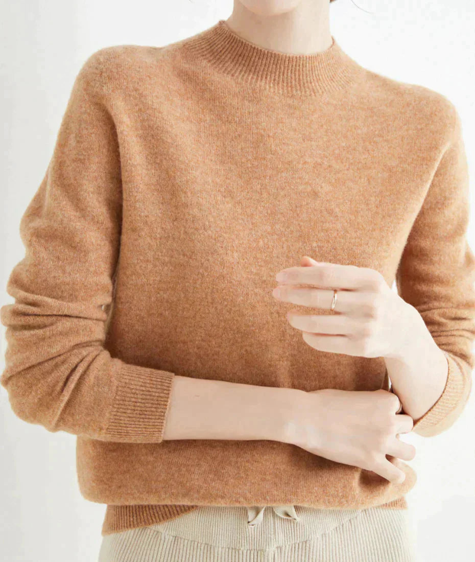 Everyday classic sweater in light brown