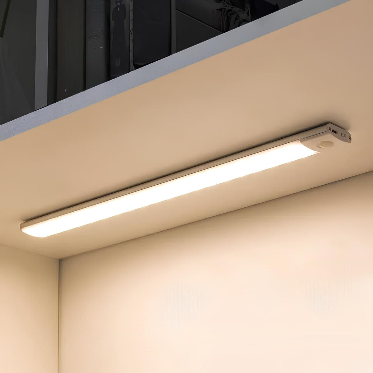Magnetic Motion-Sensor Stick-On Light