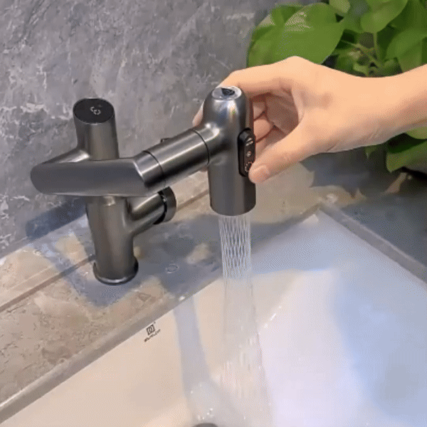 360-Degree Swivel Kitchen Faucet with Temperature Display